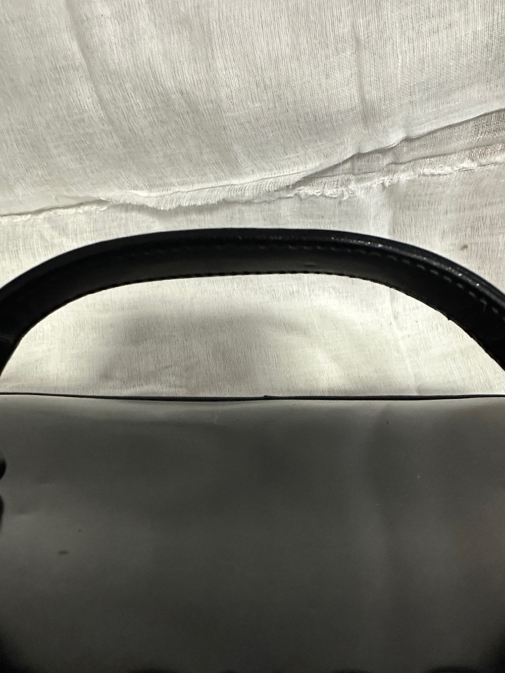 Authentic Gucci Black Patent Leather Vanity Case with Bamboo Zipper Pulls - Picture 12 of 15